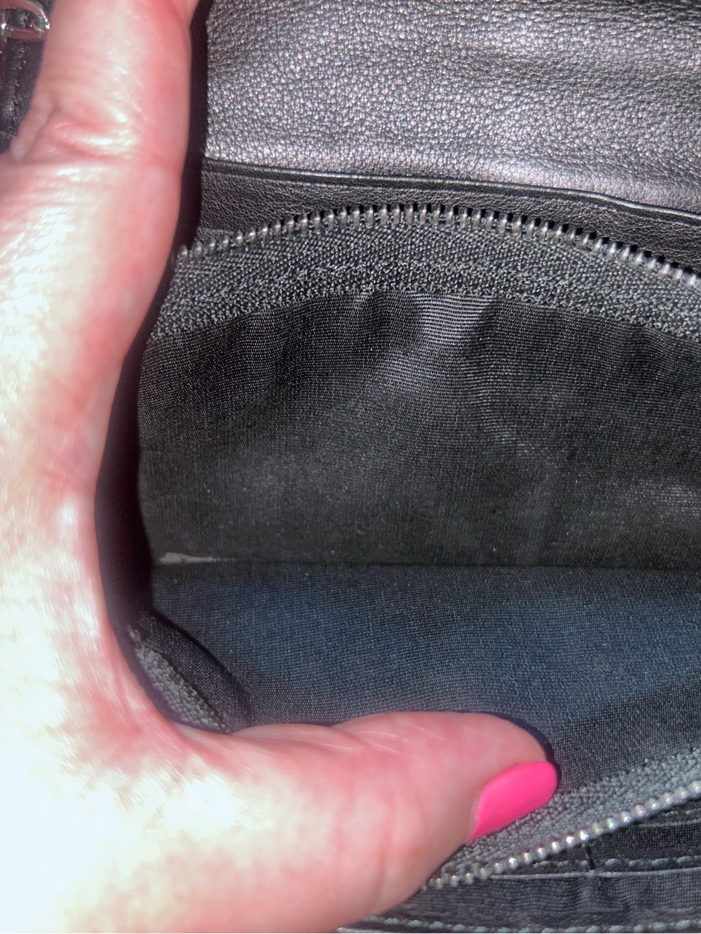 Anteprima Black leather Floral Appliqué clutch/wallet - Picture 13 of 14